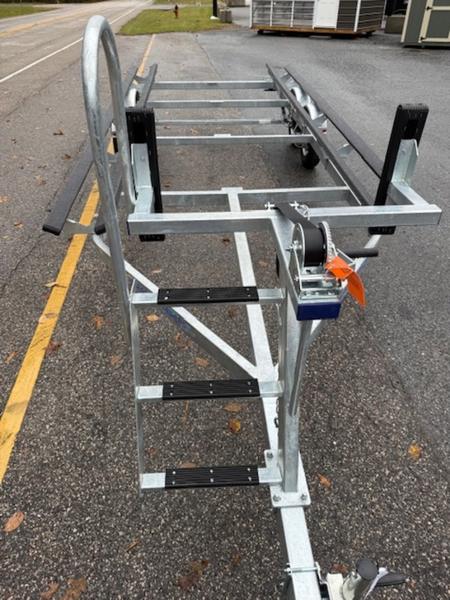2025 STT pontoon trailer bunks and axles